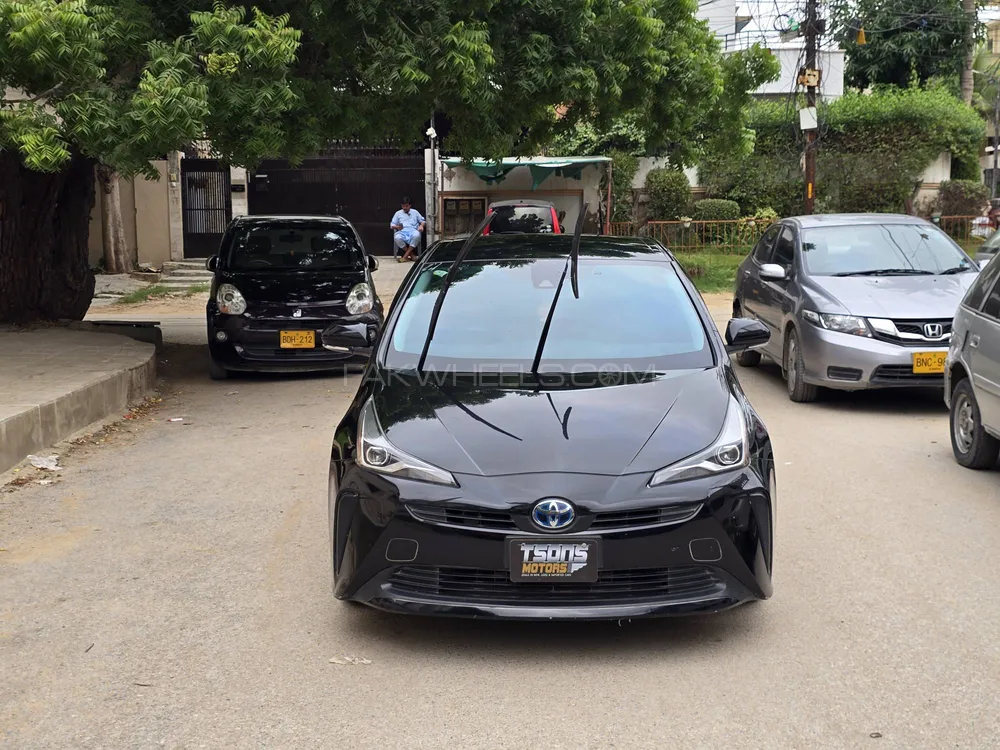 Toyota Prius 2020 for Sale in Karachi Image-1