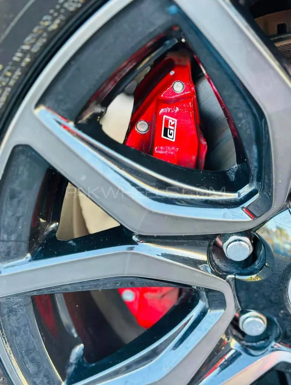 Toyota Revo Gr.s Image-1