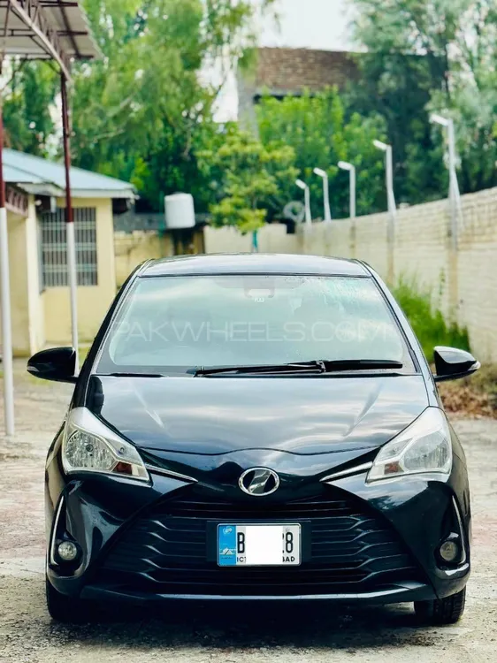 Toyota Vitz 2017 for Sale in Haripur Image-1