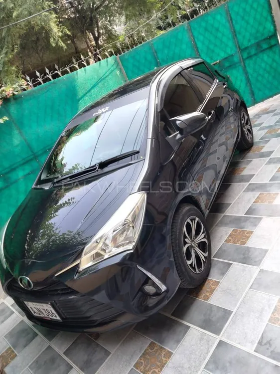Toyota Vitz 2018 for Sale in Lahore Image-1