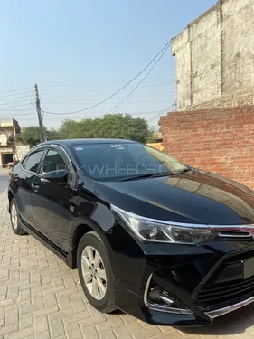 Toyota Corolla XLi VVTi 2016