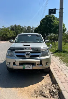 Toyota Hilux D-4D Automatic 2009