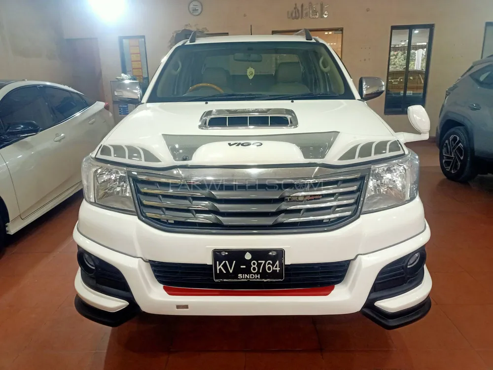 Toyota Hilux 2012 for Sale in Multan Image-1