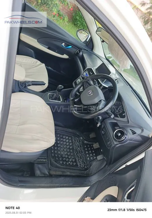 Changan Alsvin 2023 for Sale in Islamabad Changan Alsvin 2023 for Sale in Islamabad Image-10