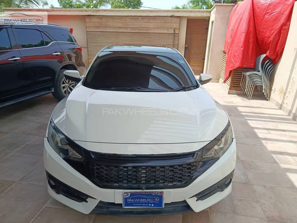 Honda Civic 2017 for Sale in Karachi Image-1