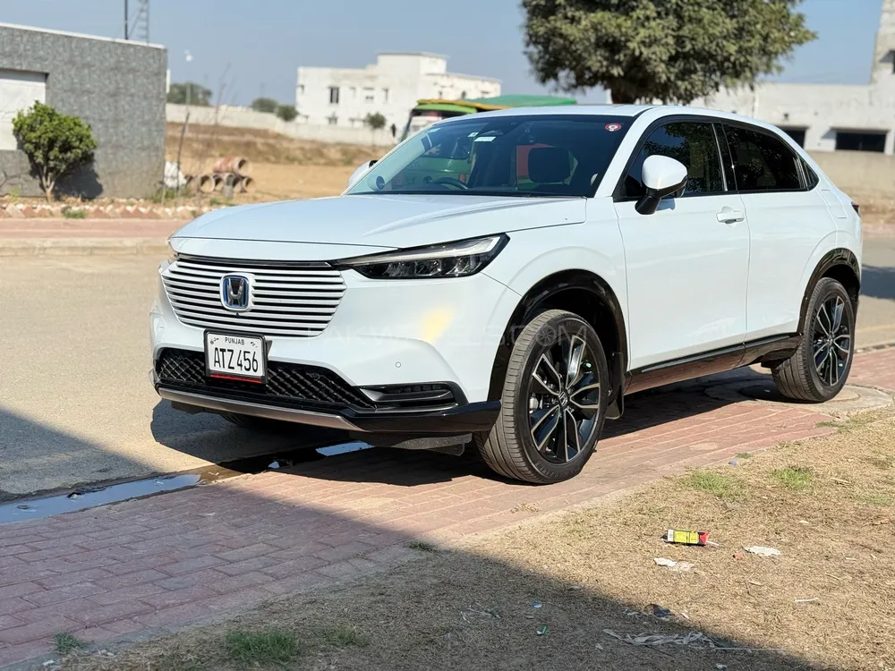 Honda Vezel 2021 for Sale in Lahore Image-1