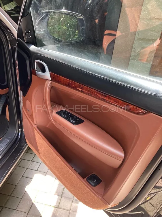 پورشے کائین 2009 for Sale in لاہور پورشے کائین 2009 for Sale in لاہور Image-6