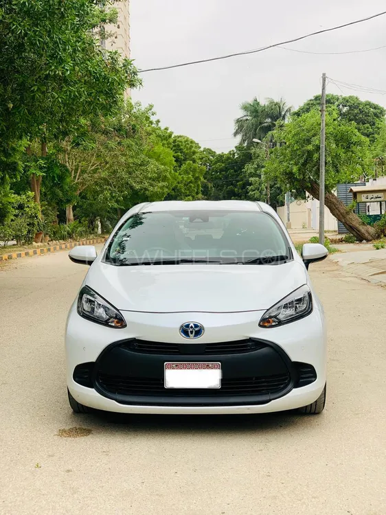 Toyota Aqua 2021 for Sale in Karachi Image-1