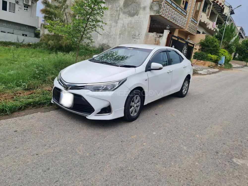 Toyota Corolla 2016 for Sale in Islamabad Image-1