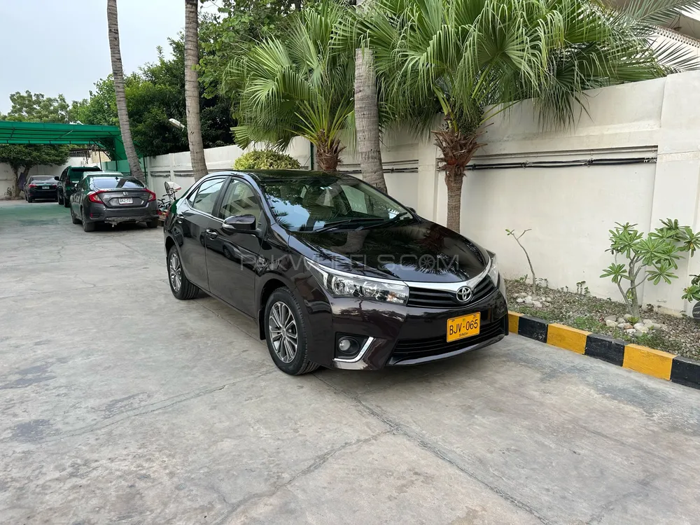Toyota Corolla 2017 for Sale in Karachi Image-1