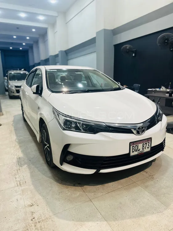 Toyota Corolla 2019 for Sale in Karachi Image-1