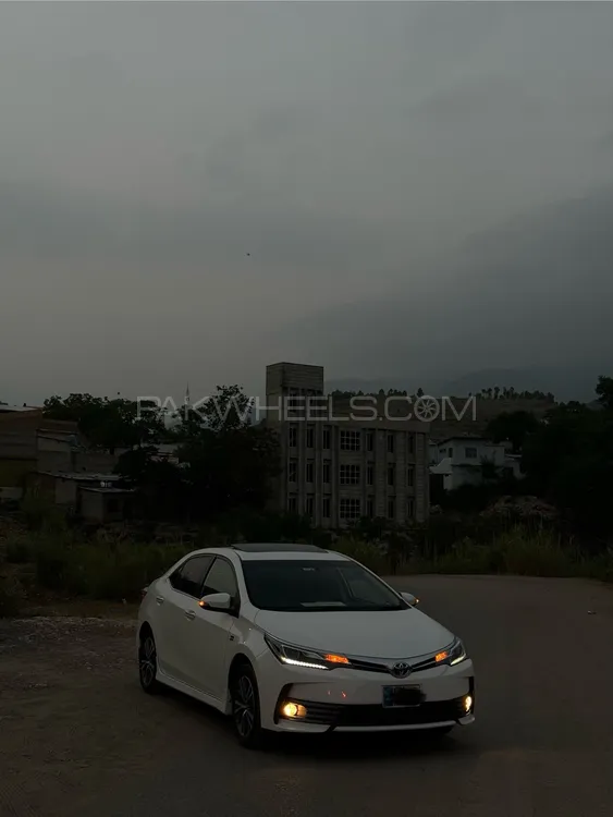 Toyota Corolla 2018 for Sale in Abbottabad Image-1