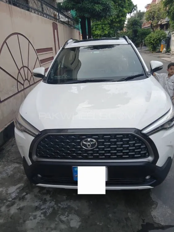 Toyota Corolla Cross 2025 for Sale in Gujranwala Image-1
