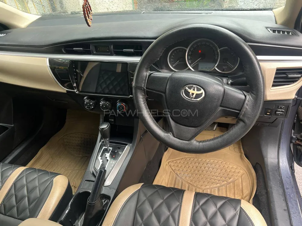 Toyota Corolla 2014 for Sale in Lahore Image-1