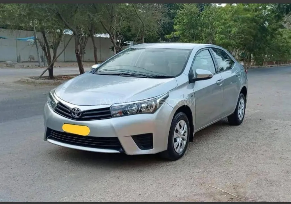 Toyota Corolla 2017 for Sale in Karachi Image-1