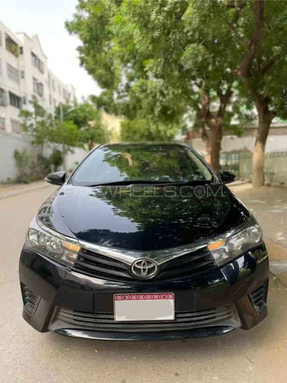 Toyota Corolla 2017 for Sale in Karachi Image-1