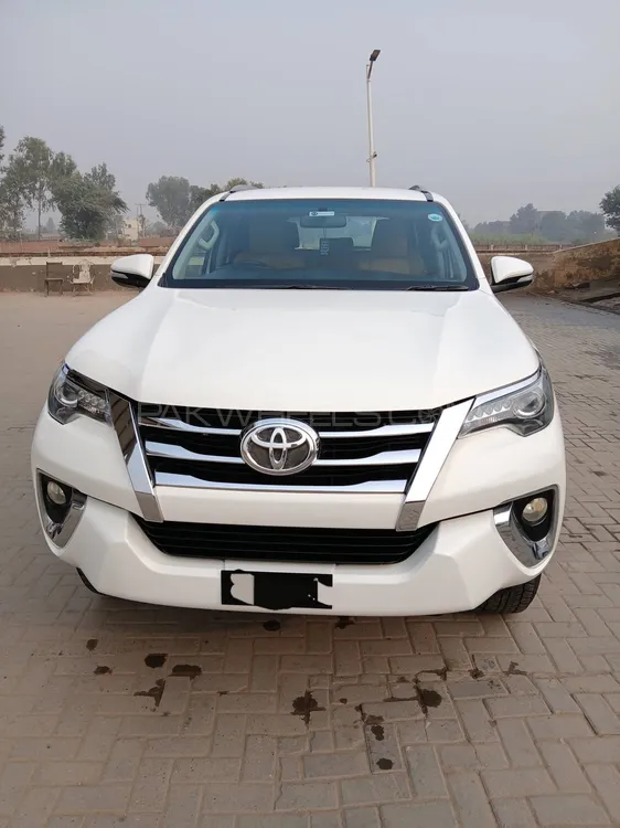 Toyota Fortuner 2017 for Sale in Narowal Image-1