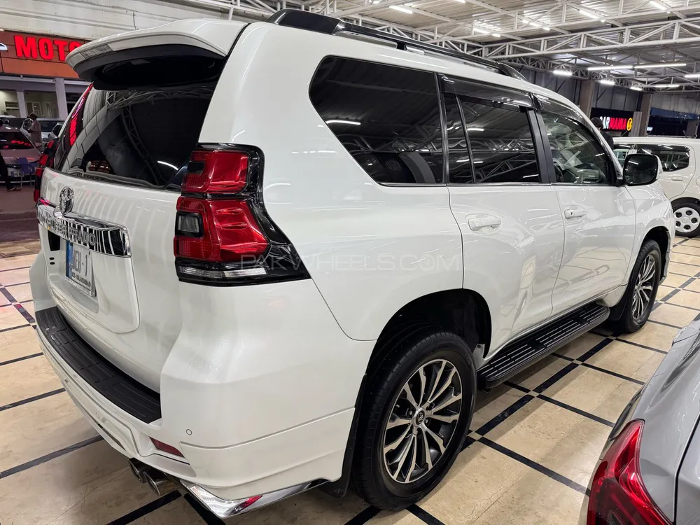 Toyota Prado 2019 for Sale in Peshawar Toyota Prado 2019 for Sale in Peshawar Image-4