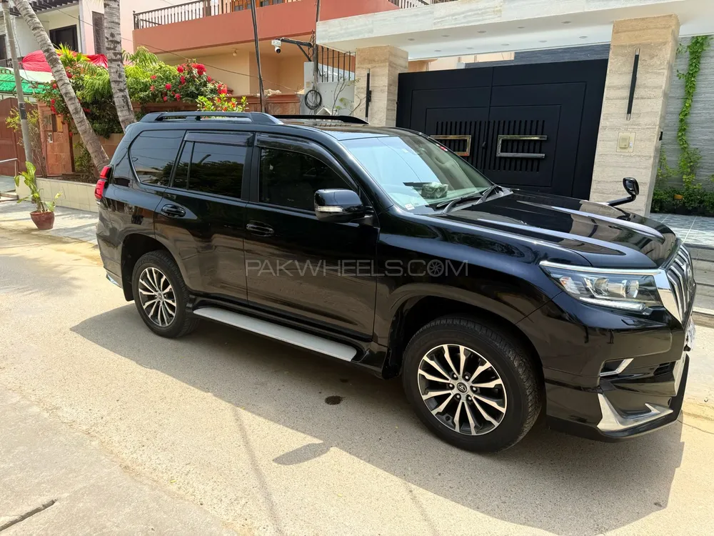 Toyota Prado 2019 for Sale in Karachi Image-1