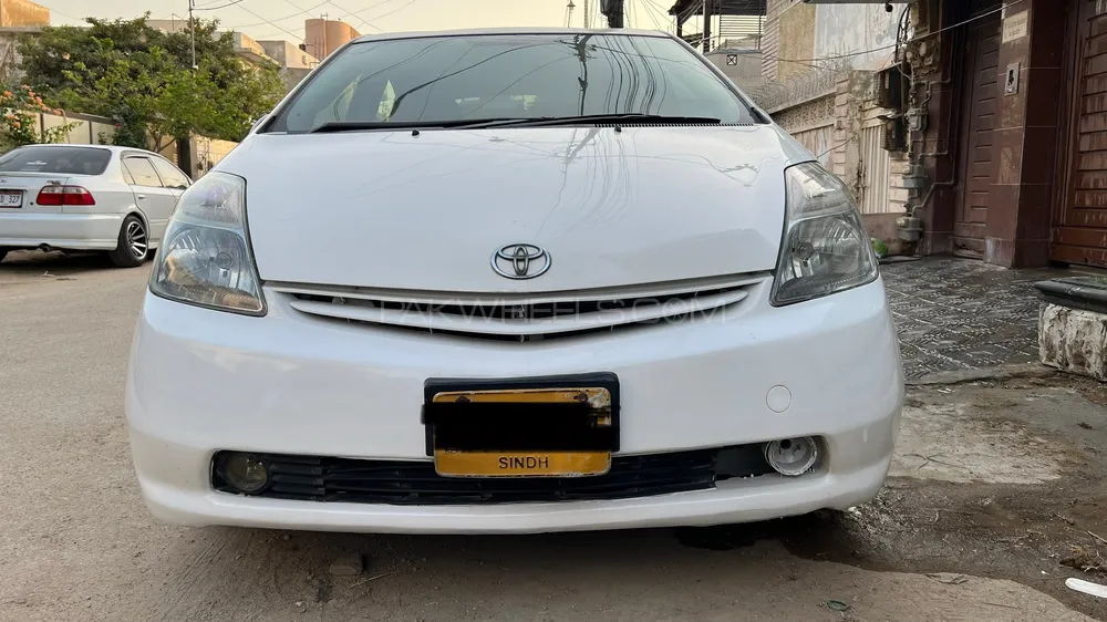 Toyota Prius 2010 for Sale in Karachi Image-1