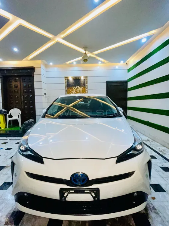 Toyota Prius 2019 for Sale in Lahore Image-1