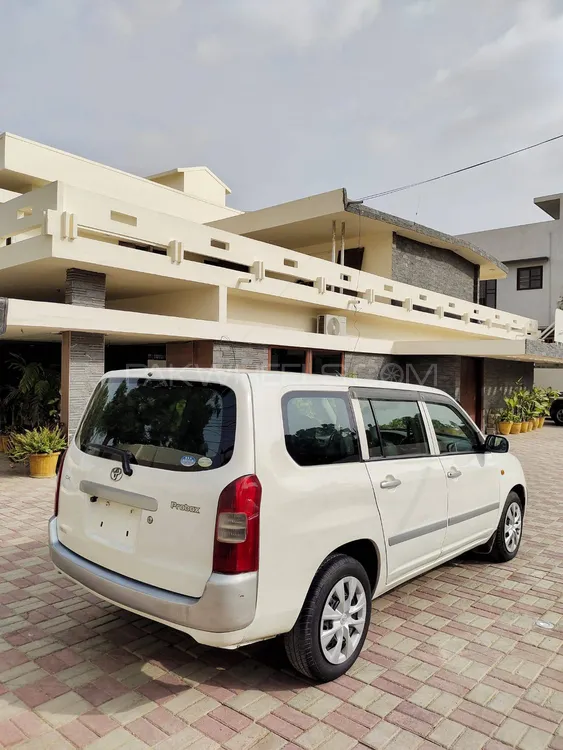 Toyota Probox 2006 for Sale in Karachi Image-1