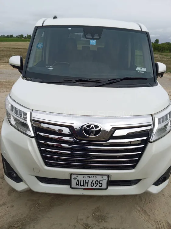 Toyota Roomy 2019 for Sale in Lahore Image-1