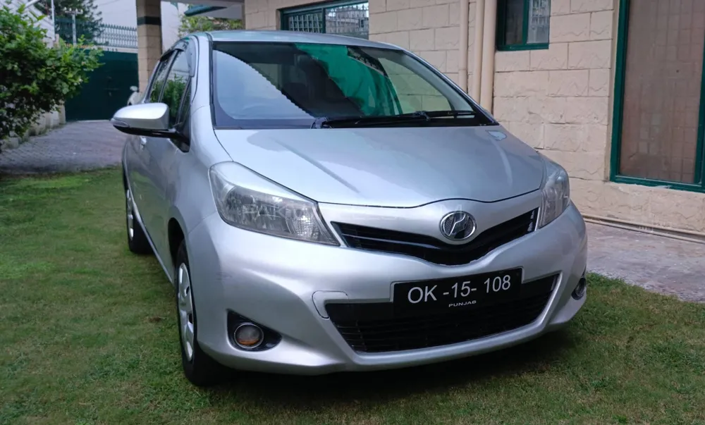 Toyota Vitz 2011 for Sale in Wah cantt Image-1