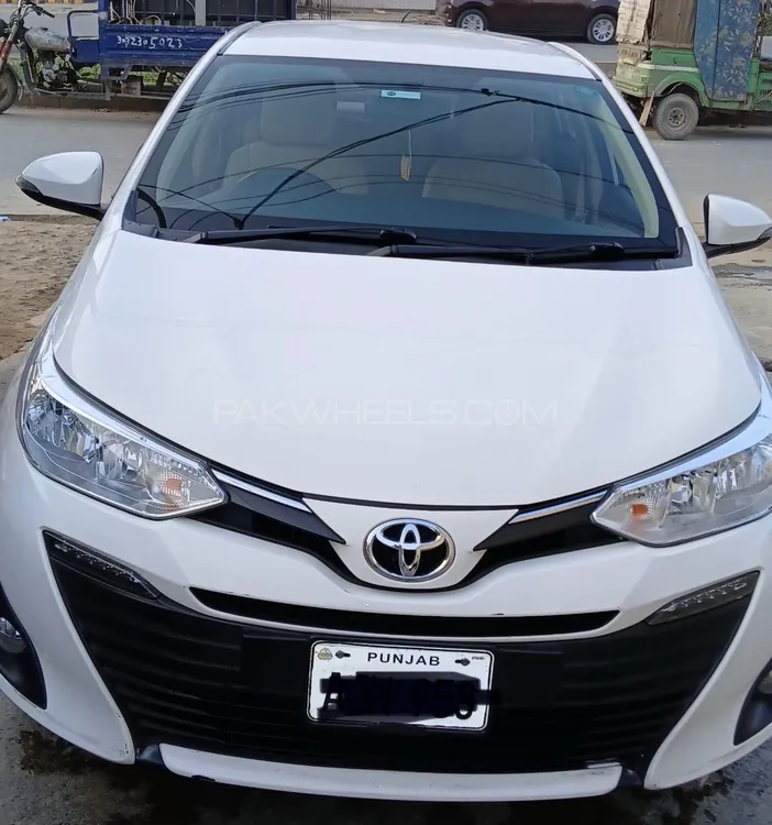 Toyota Yaris Sedan 2022 for Sale in Lahore Image-1