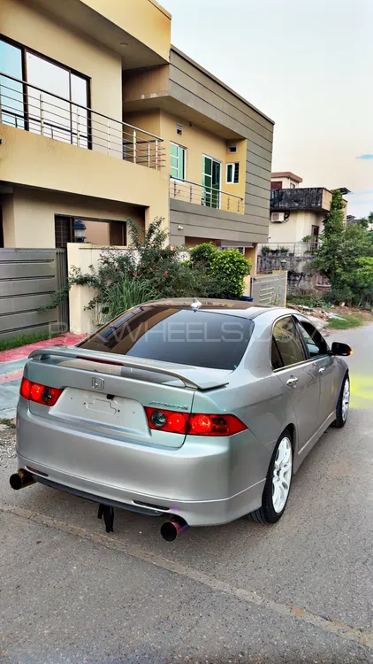 Honda Accord 2004 for Sale in Islamabad Image-1