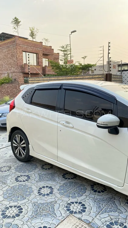 Honda Fit 2014 for Sale in Lahore Honda Fit 2014 for Sale in Lahore Image-4