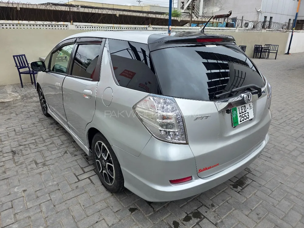 Honda Fit 2012 for Sale in Gujranwala Honda Fit 2012 for Sale in Gujranwala Image-5