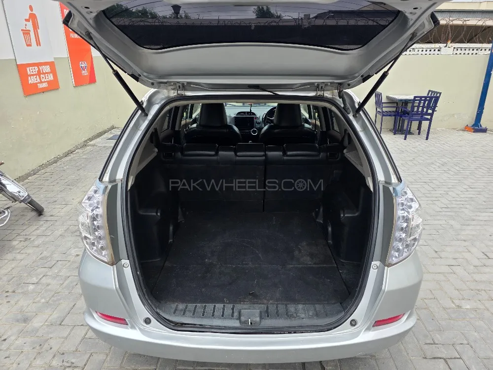 Honda Fit 2012 for Sale in Gujranwala Honda Fit 2012 for Sale in Gujranwala Image-12