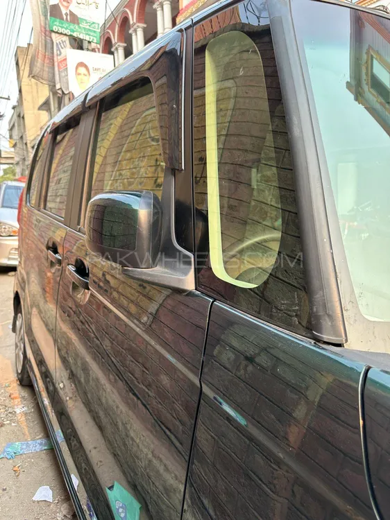 Honda N Box 2022 for Sale in Lahore Honda N Box 2022 for Sale in Lahore Image-6