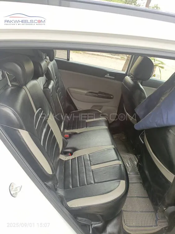 KIA Sportage 2020 for Sale in Karachi KIA Sportage 2020 for Sale in Karachi Image-11