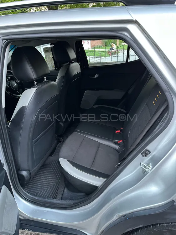 KIA Stonic 2022 for Sale in Lahore KIA Stonic 2022 for Sale in Lahore Image-15