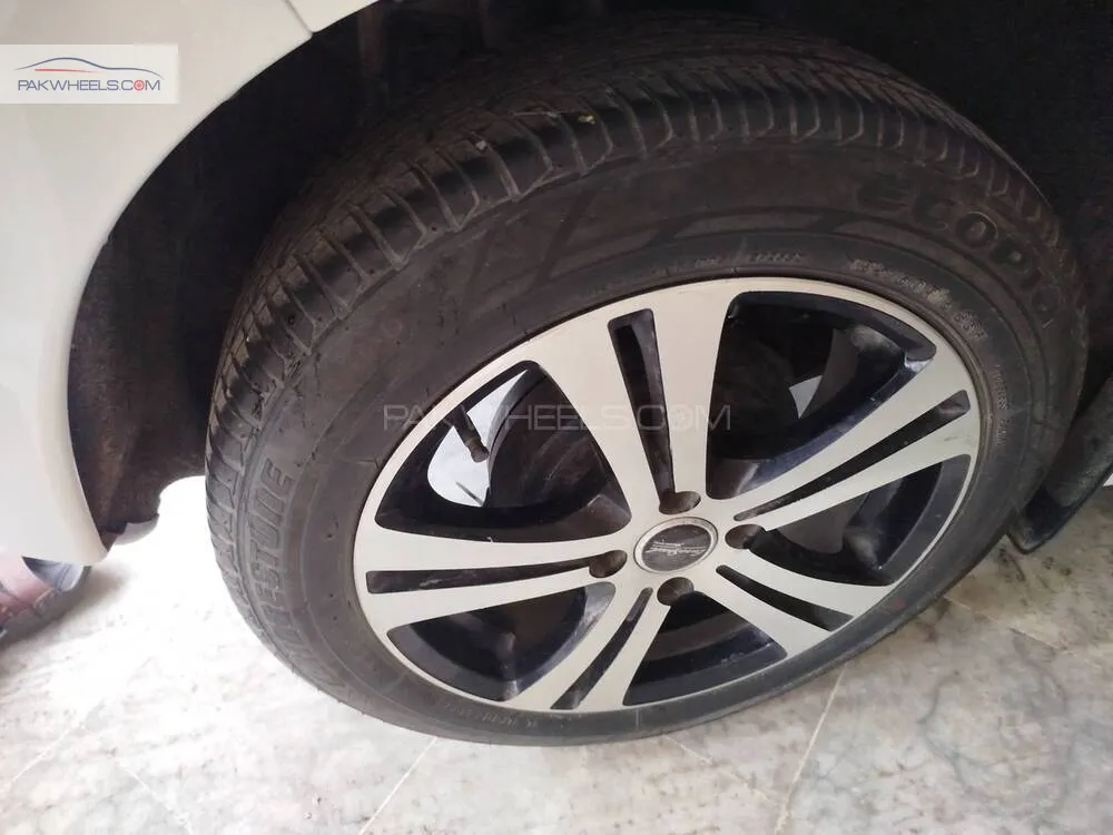 Nissan Note 2022 for Sale in Lahore Nissan Note 2022 for Sale in Lahore Image-14
