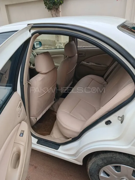 Nissan Sunny 2010 for Sale in Sahiwal Nissan Sunny 2010 for Sale in Sahiwal Image-8