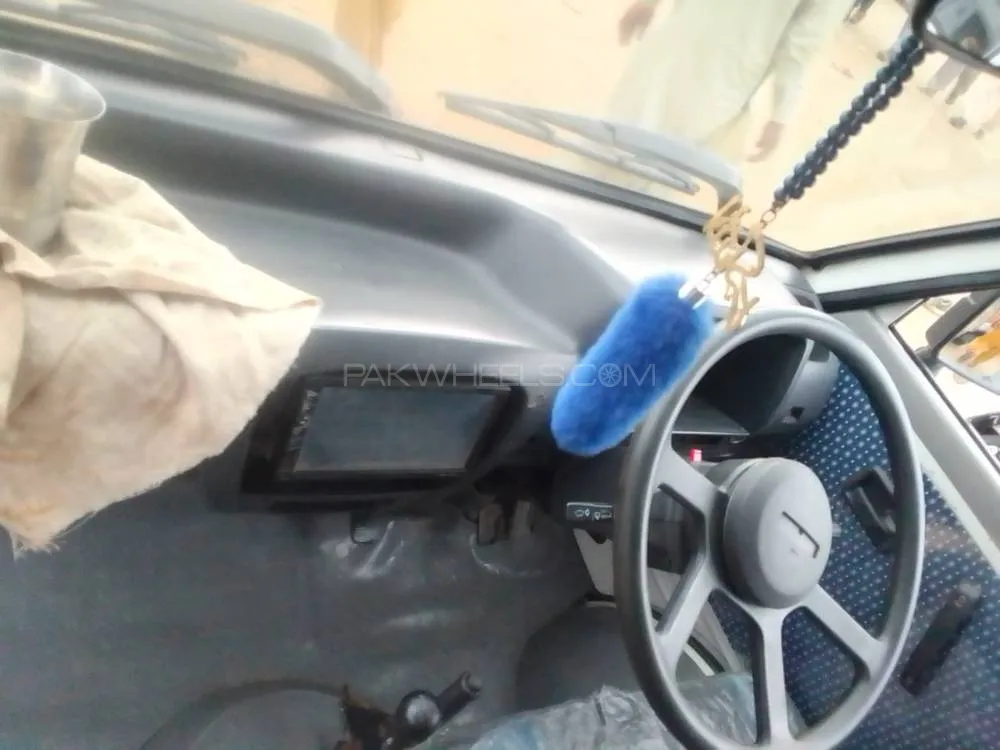 Suzuki Bolan 2017 for Sale in Karachi Image-1