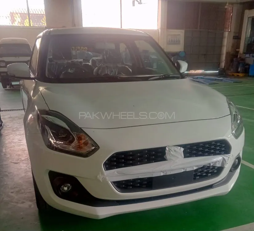 Suzuki Swift 2025 for Sale in Hyderabad Image-1