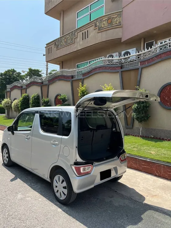 Suzuki Wagon R 2018 for Sale in Peshawar Image-1