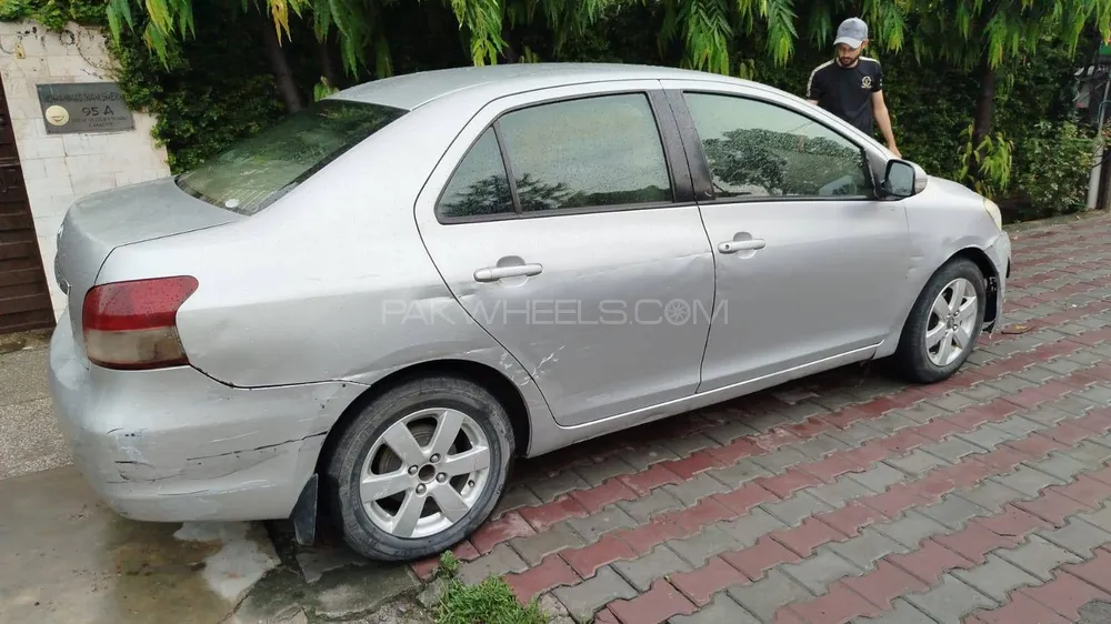 Toyota Belta 2010 for Sale in Lahore Image-1