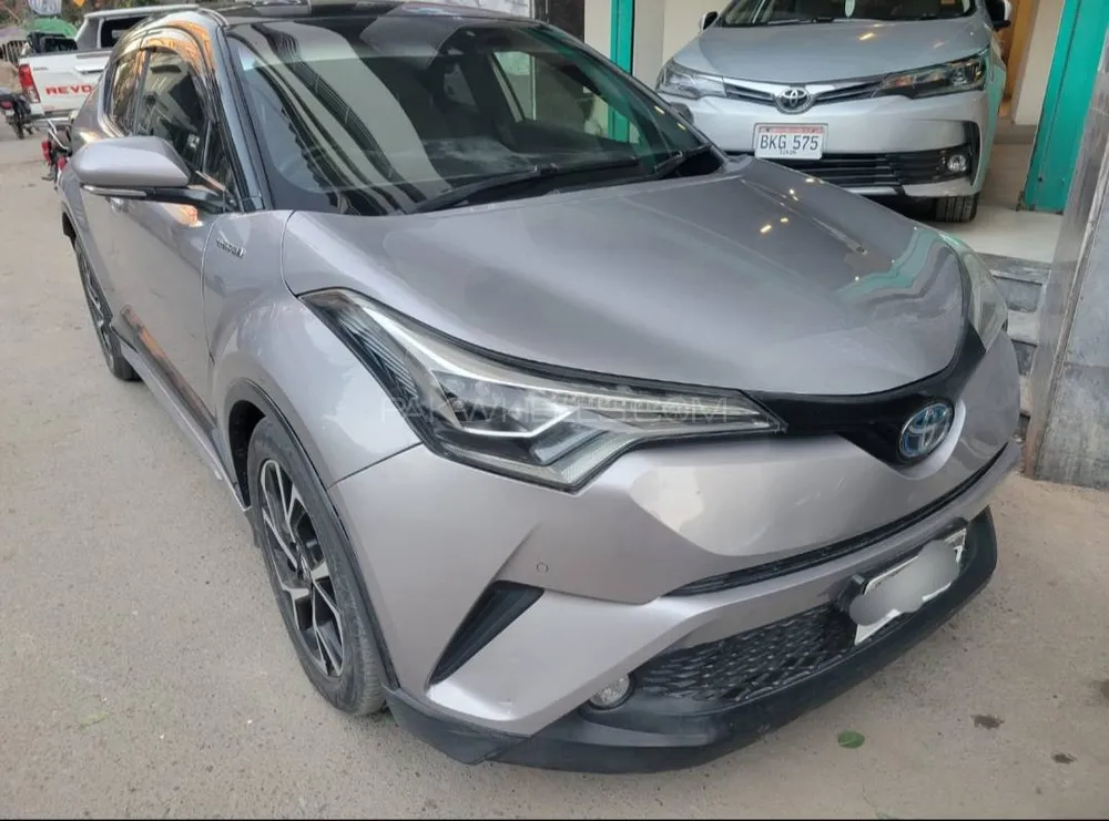 Toyota C-HR 2017 for Sale in Karachi Image-1