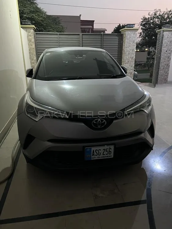 Toyota C-HR 2017 for Sale in Multan Image-1