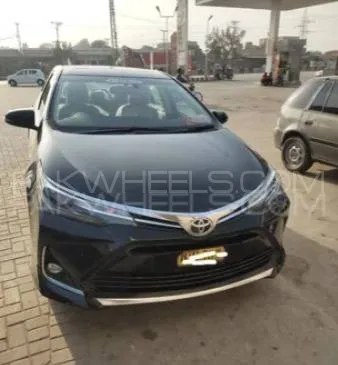 Toyota Corolla 2021 for Sale in Karachi Image-1