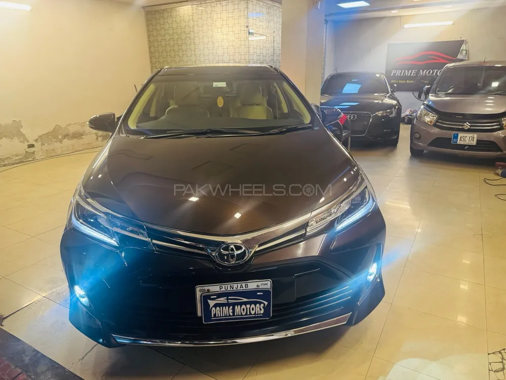 Toyota Corolla 2021 for Sale in Lahore Image-1