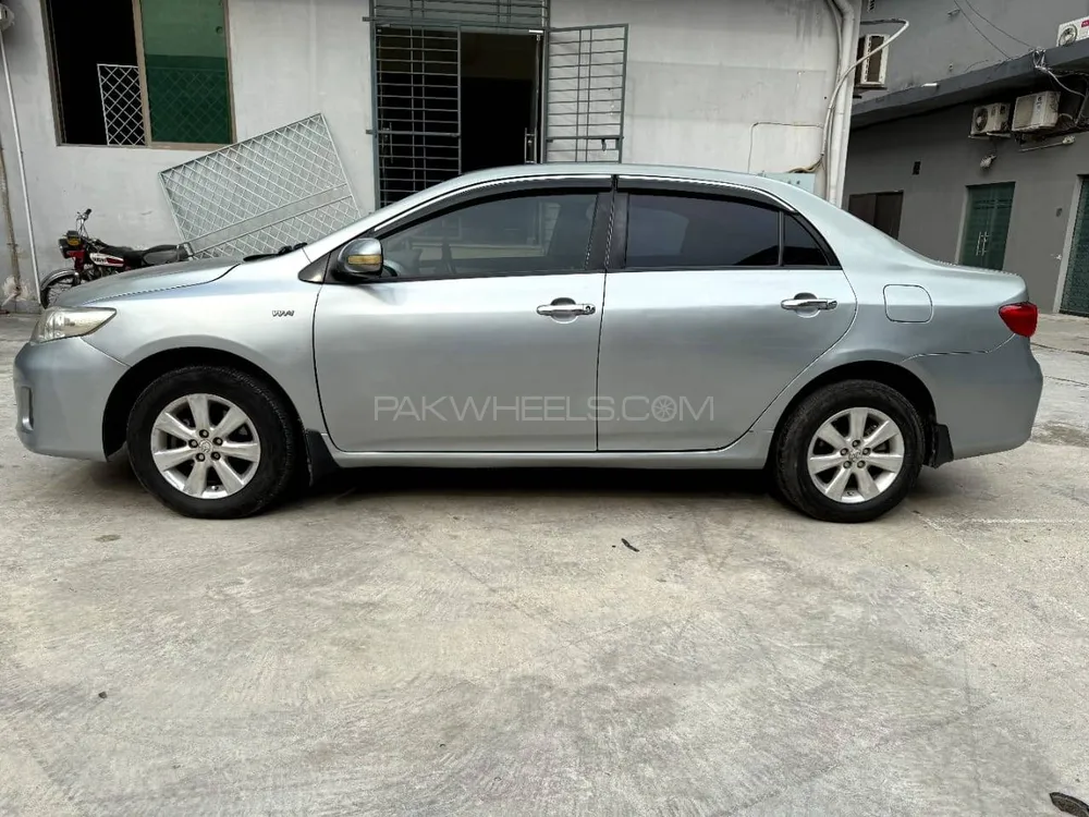 Toyota Corolla 2013 for Sale in Islamabad Image-1