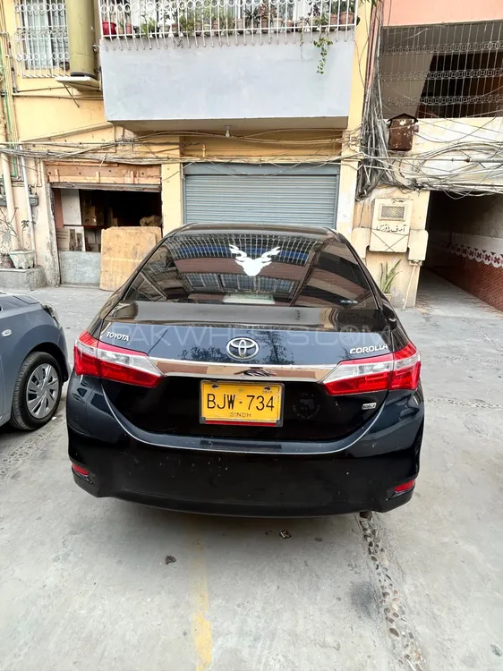 Toyota Corolla 2017 for Sale in Karachi Image-1