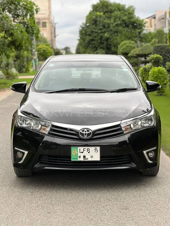 Toyota Corolla 2015 for Sale in Lahore Image-1
