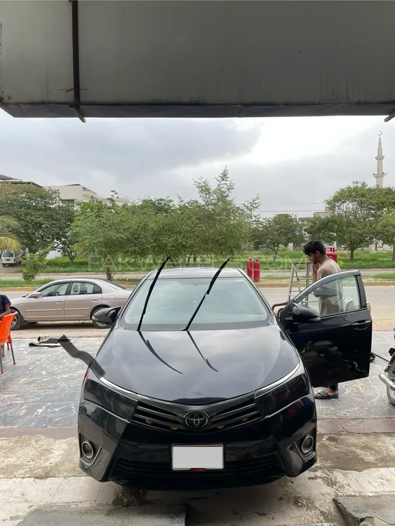 Toyota Corolla 2016 for Sale in Karachi Image-1